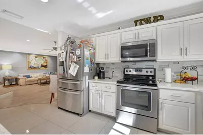 20936 Concord Green Drive E, Boca Raton, FL 33433 - Photo 11