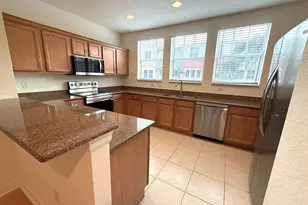 770 Millbrae Ct, West Palm Beach, FL 33401 - Photo 11