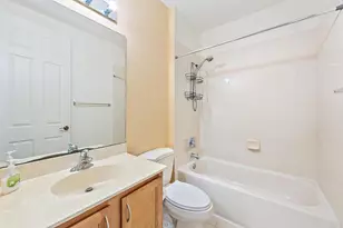770 Millbrae Ct, West Palm Beach, FL 33401 - Photo 15