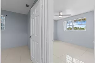 528 NE 20th Ave NE, Boynton Beach, FL 33435 - Photo 17