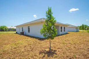 920 7th Pl, Vero Beach, FL 32962 - Photo 11