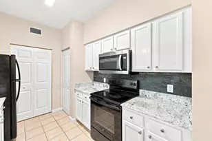 9857 Baywinds Dr, West Palm Beach, FL 33411 - Photo 13
