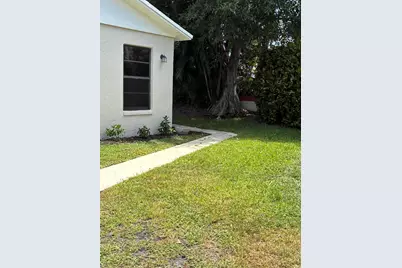 5021 Mirror Lakes Boulevard, Boynton Beach, FL 33472 - Photo 3