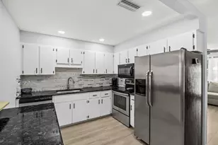 215 19th Ave, Vero Beach, FL 32962 - Photo 9