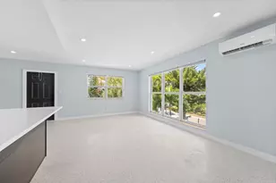 3220 NE 7th Pl, Pompano Beach, FL 33062 - Photo 5