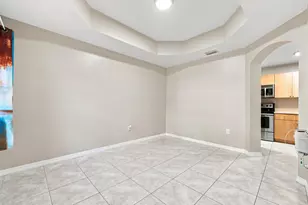 732 SW 106th Ave, Pembroke Pines, FL 33025 - Photo 9
