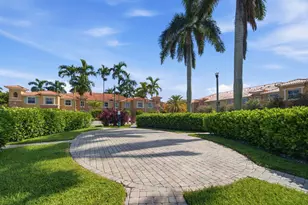732 SW 106th Ave, Pembroke Pines, FL 33025 - Photo 35