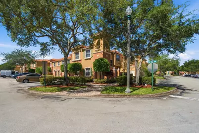 732 SW 106th Avenue #2011, Pembroke Pines, FL 33025 - Photo 37