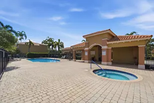 732 SW 106th Ave, Pembroke Pines, FL 33025 - Photo 37