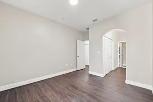 732 SW 106th Ave, Pembroke Pines, FL 33025 - Photo 23