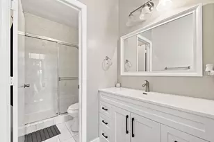 732 SW 106th Ave, Pembroke Pines, FL 33025 - Photo 27