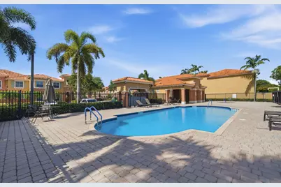 732 SW 106th Avenue #2011, Pembroke Pines, FL 33025 - Photo 35