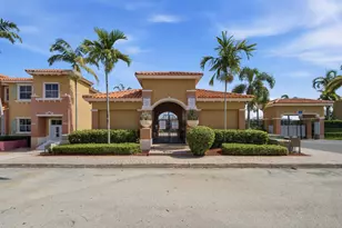 732 SW 106th Ave, Pembroke Pines, FL 33025 - Photo 29