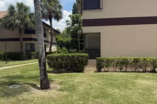 2671 Carambola Cir N, Coconut Creek, FL 33066 - Photo 45
