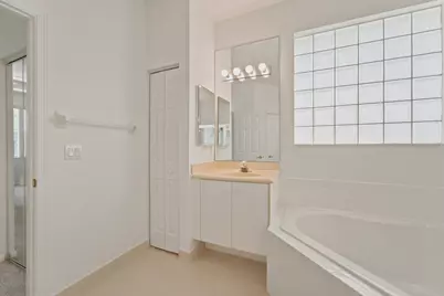 7216 Cataluna Circle, Delray Beach, FL 33446 - Photo 21