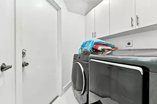 19242 NW 89th Ave, Hialeah, FL 33018 - Photo 37
