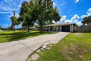 4703 Myrtle Dr, Fort Pierce, FL 34982 - Photo 5