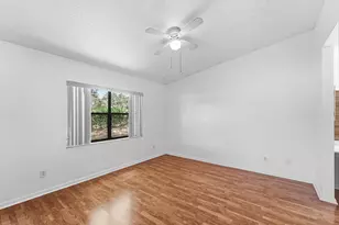 9641 Riverside Dr, Coral Springs, FL 33071 - Photo 9