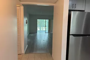 1035 Country Club Dr, Margate, FL 33063 - Photo 19