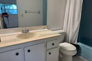 1035 Country Club Dr, Margate, FL 33063 - Photo 7