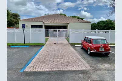3100 W Rolling Hills Circle #309, Davie, FL 33328 - Photo 35