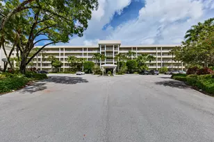 804 Cypress Blvd, Pompano Beach, FL 33069 - Photo 1