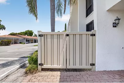 602 Bridgewood Drive, Boca Raton, FL 33434 - Photo 23