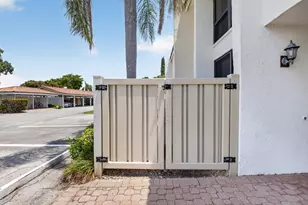 602 Bridgewood Dr, Boca Raton, FL 33434 - Photo 23