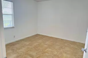 1200 SW 124th Terrace, Pembroke Pines, FL 33027 - Photo 9