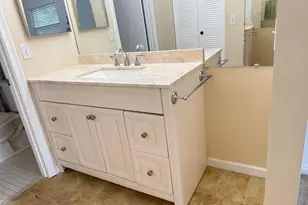1200 SW 124th Terrace, Pembroke Pines, FL 33027 - Photo 11