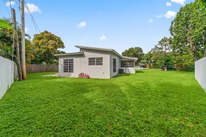 371 Kentucky Avenue, Fort Lauderdale, FL 33312 - Photo 17