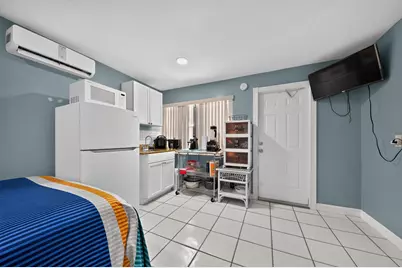 5826 Churchill Court, West Palm Beach, FL 33405 - Photo 29