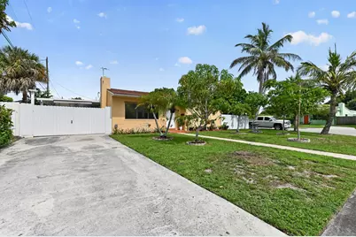 5826 Churchill Court, West Palm Beach, FL 33405 - Photo 3