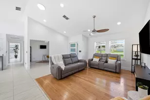 25 Cedar Cir, Boynton Beach, FL 33436 - Photo 3