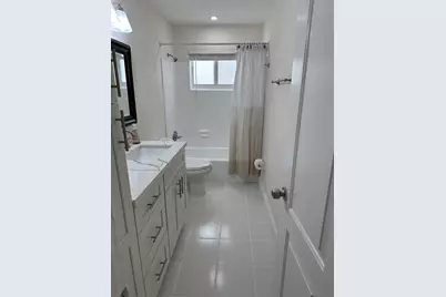192 SE 27th Court, Boynton Beach, FL 33435 - Photo 15