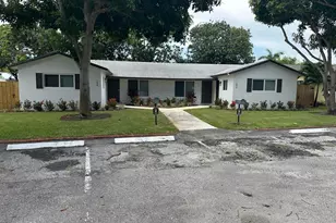 192 SE 27th Ct, Boynton Beach, FL 33435 - Photo 1