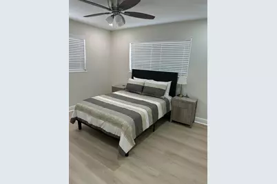 192 SE 27th Court, Boynton Beach, FL 33435 - Photo 11
