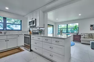 374 Golfview Rd, North Palm Beach, FL 33408 - Photo 17