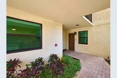 374 Golfview Road #106, North Palm Beach, FL 33408 - Photo 5