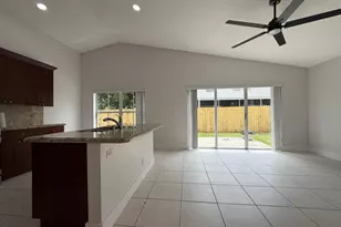 3386 Treasure Ln, Margate, FL 33063 - Photo 5