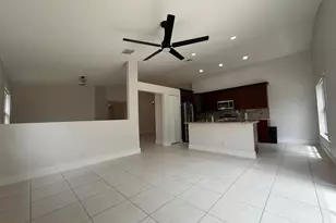 3386 Treasure Ln, Margate, FL 33063 - Photo 5