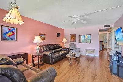 48 Newport C Court #C, Deerfield Beach, FL 33442 - Photo 3