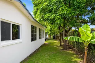 4827 NW 43rd Ct, Lauderdale Lakes, FL 33319 - Photo 33