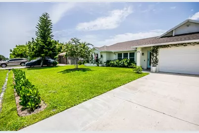 272 SW Fairchild Avenue, Port Saint Lucie, FL 34984 - Photo 29