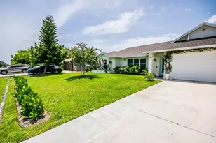 272 SW Fairchild Ave, Port Saint Lucie, FL 34984 - Photo 29