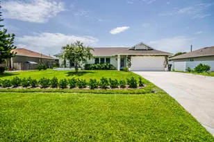 272 SW Fairchild Ave, Port Saint Lucie, FL 34984 - Photo 1