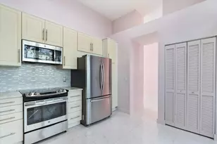 17167 Bermuda Village Dr, Boca Raton, FL 33487 - Photo 9