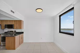 5380 N Ocean Dr, Singer Island, FL 33404 - Photo 17