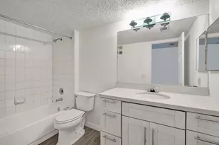 4015 W McNab Rd, Pompano Beach, FL 33069 - Photo 23