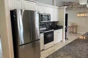 618 SE Streamlet Ave, Port Saint Lucie, FL 34983 - Photo 5